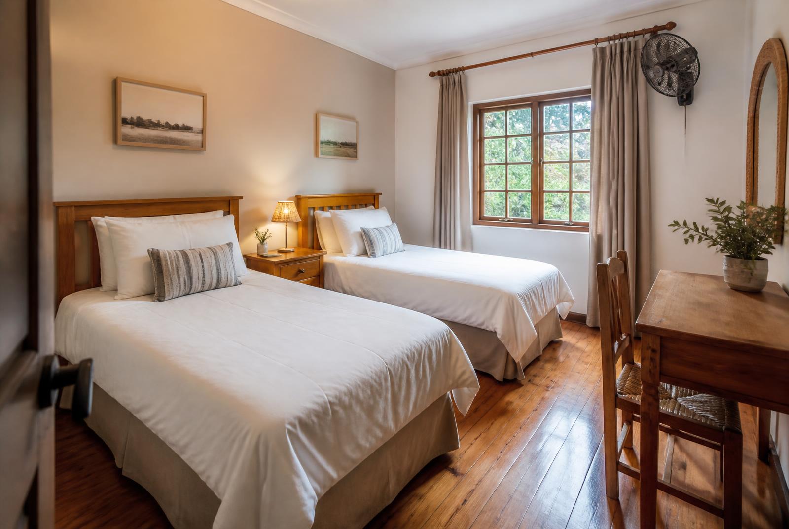Cresent room interior at Epicure Home Guesthouse Heidelberg